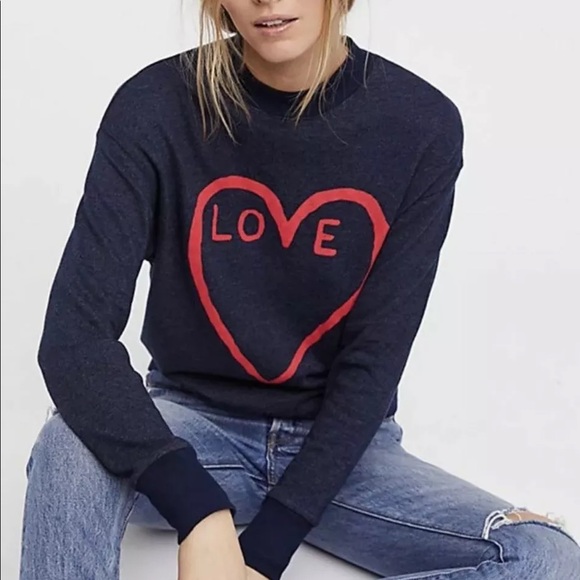monrow heart sweatshirt